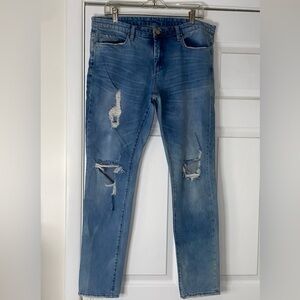 BlankNYC Destructed Skinny Jeans size 31